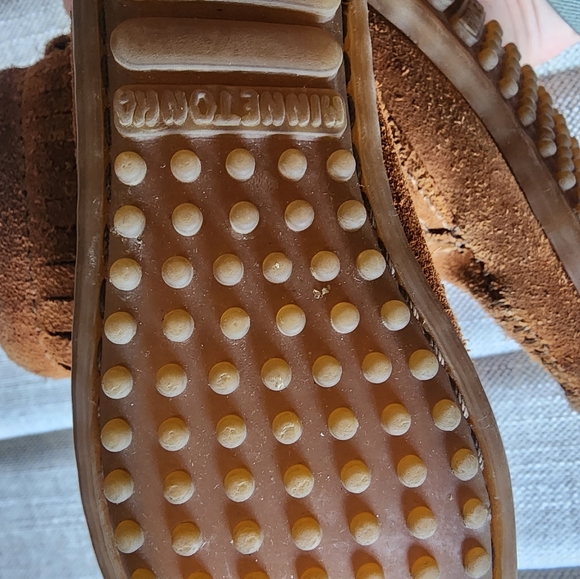 Leather Moccasins Minnetonka $55 toddler size 8 New condition ! 😍 🪶moccasins - Picture 6 of 7